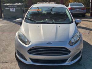 2019 Ford Fiesta SE's photo