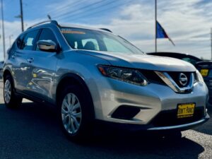 2016 Nissan Rogue S FWD's photo