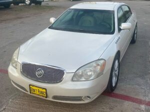 2008 Buick Lucerne CXS's photo