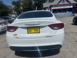 2016 Chrysler 200, photo 5