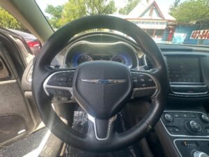 2016 Chrysler 200, photo 16